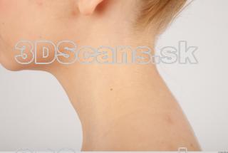 Photo reference of neck 0004